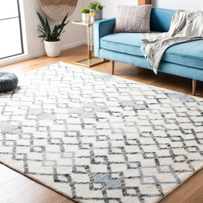 Ivory Hand-Knotted Wool Shag Area Rug, 8' x 10'
