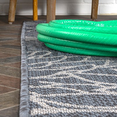 Modern Floral Gray Synthetic 5' x 8' Indoor/Outdoor Area Rug