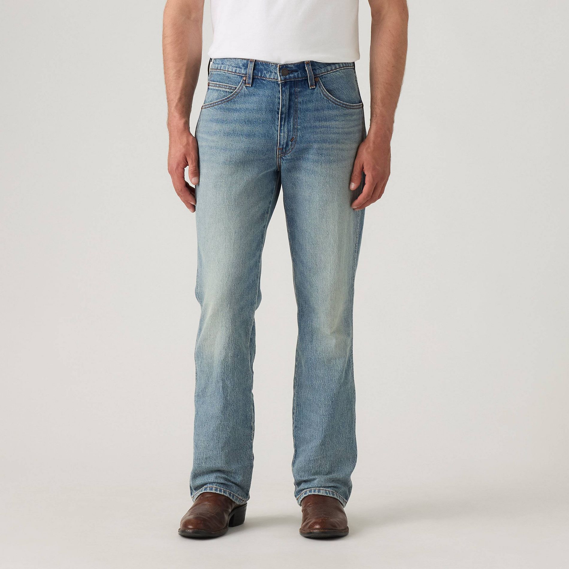 Levi's Men's 537 Regular Fit Bootcut Leg Jeans - Running Early 32x32