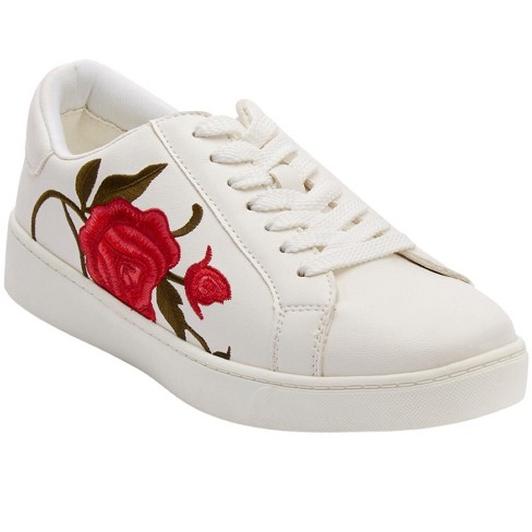 Womens white sneakers wide on sale width