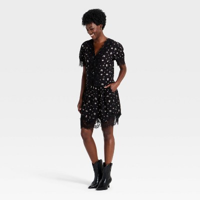 Women's Balloon Short Sleeve Lace V-Neck Blouse - Universal Thread™