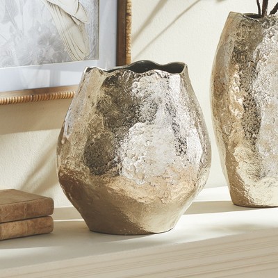 Silver Sand Cast Aluminum Decorative Table Vase