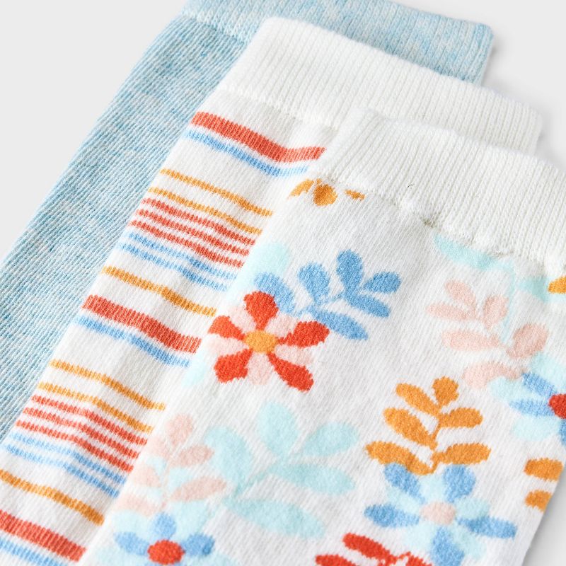 Women&#39;s 3pk Summer Floral Socks - A New Day&#8482; Ivory/Light Blue/Peach 4-10, 4 of 5