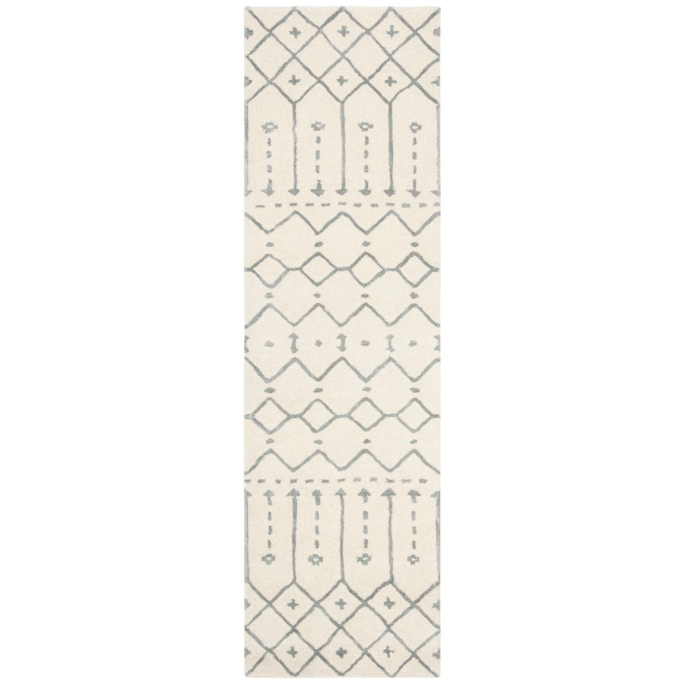 2'2inx8' Geometric Design Tufted Runner Ivory/Gray - Safavieh