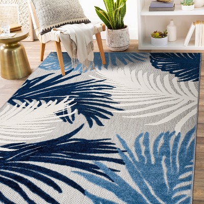 Navy and White Floral Synthetic Indoor/Outdoor Rug 5' x 7'