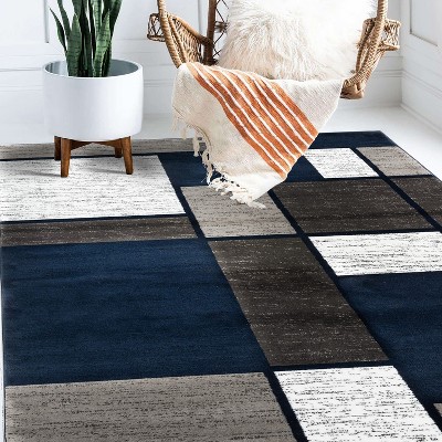 Navy Geometric Synthetic 5' x 7' Reversible Area Rug