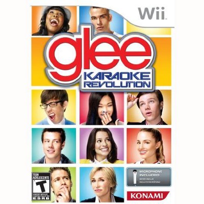 Karaoke Revolution Glee Bundle WII