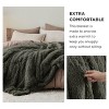 Bedsure | PV Fleece Blanket  a Chic Addition with Brushed Longfur - 3 of 4