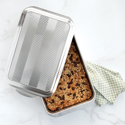 Nordic Ware 9x13 Aluminum Pan with Embossed Prism Lid