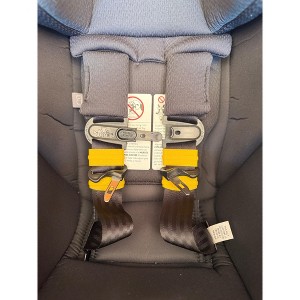 Bucklebuddeez Infant Car Seat Strap Aligner Accessory - 1 of 3