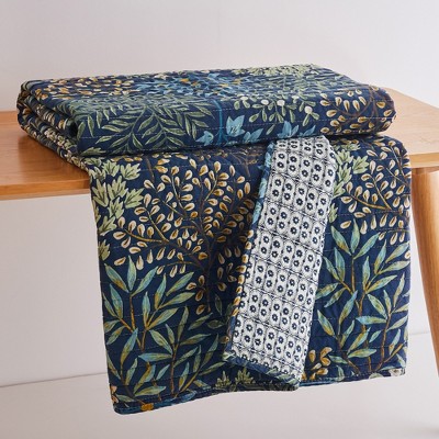 English Forest Navy and Cream Botanical Quilted Throw