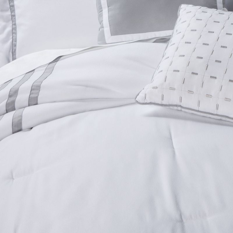 8pc Applique Border Comforter Bedding Set - Threshold™, 3 of 11