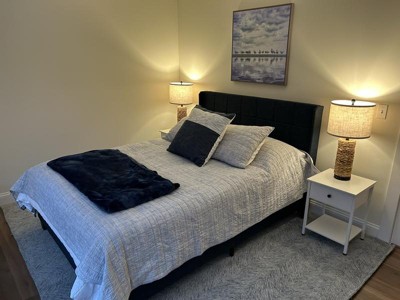 Guest review image 1 of 2, zoom in