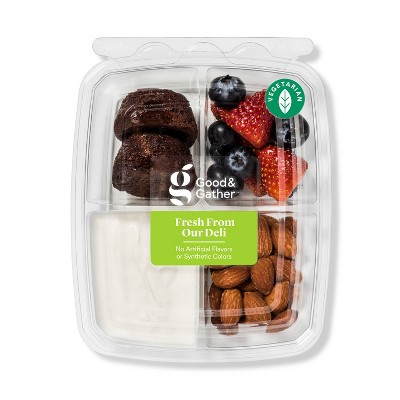 Berry & Brownie Snacker - 6.69oz - Good & Gather™