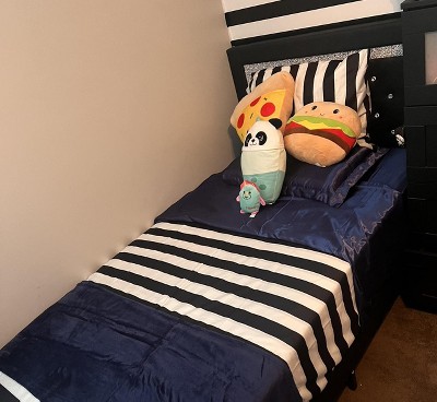 Guest review image 1 of 3, zoom in