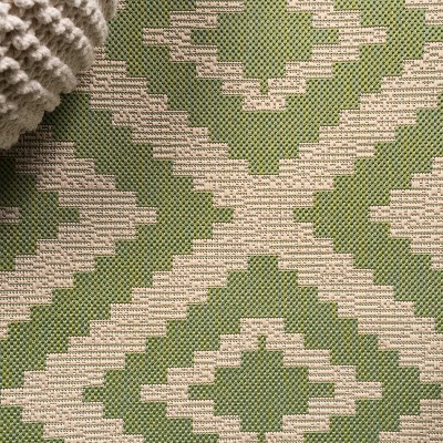 Sintra Diamond Green and Cream Reversible Synthetic Rug
