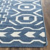 Dhurries DHU572 Hand Woven Flat Weave Indoor Rugs - Safavieh - 3 of 4