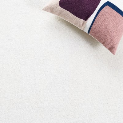 Ivory Elegance 8' x 10' Tufted Wool and Silk Blend Area Rug