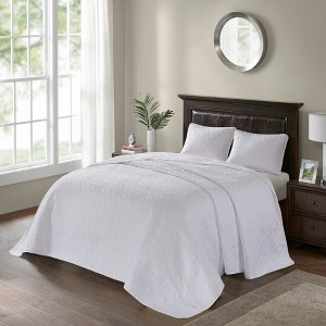 SEVOBAL Bedding Sets, Twin Reversible White Bedspread with Classic Stitch Pattern for Elegant Cottage Style, White, 17.72"*15.35"*6.3" - 1 of 4