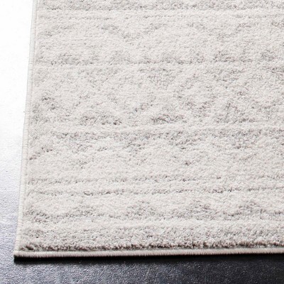 Ivory and Grey Synthetic Hand-knotted Reversible Area Rug, 8' x 8'