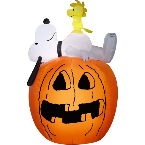 3.5 ft. H hot Inflatable Airblown-Snoopy as Scarecrow-SM-Peanuts, Thanksgiving Decor