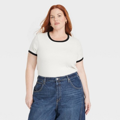 Women's Short Sleeve T-Shirt - Universal Thread™