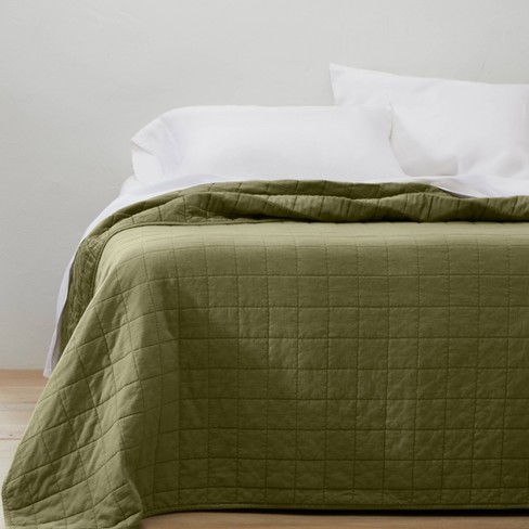 King Plus Heavyweight Linen Blend Quilt Moss Green - Casaluna™ : Target