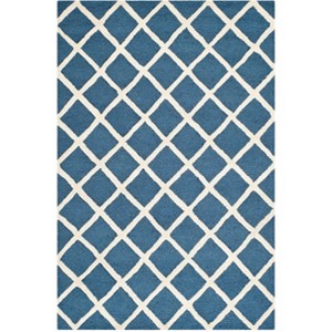 Cambridge CAM135 Tufted Indoor Rug - Safavieh - 1 of 4