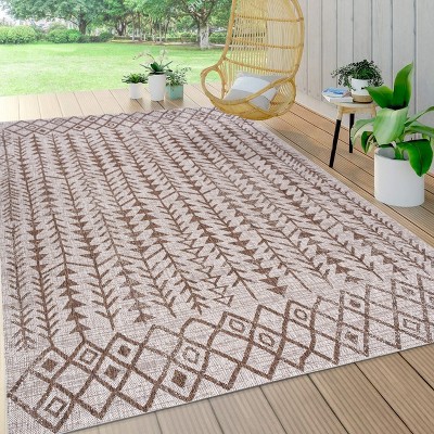 Tokay Bohemian Inspired Geometric Indoor/Outdoor Area Rug - JONATHAN Y