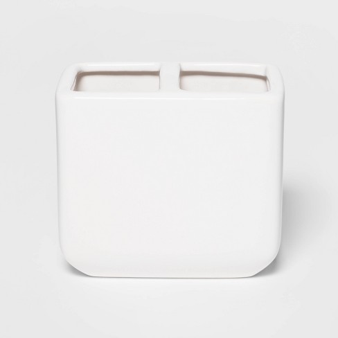 White cylindrical toothbrush holder, Simons Maison