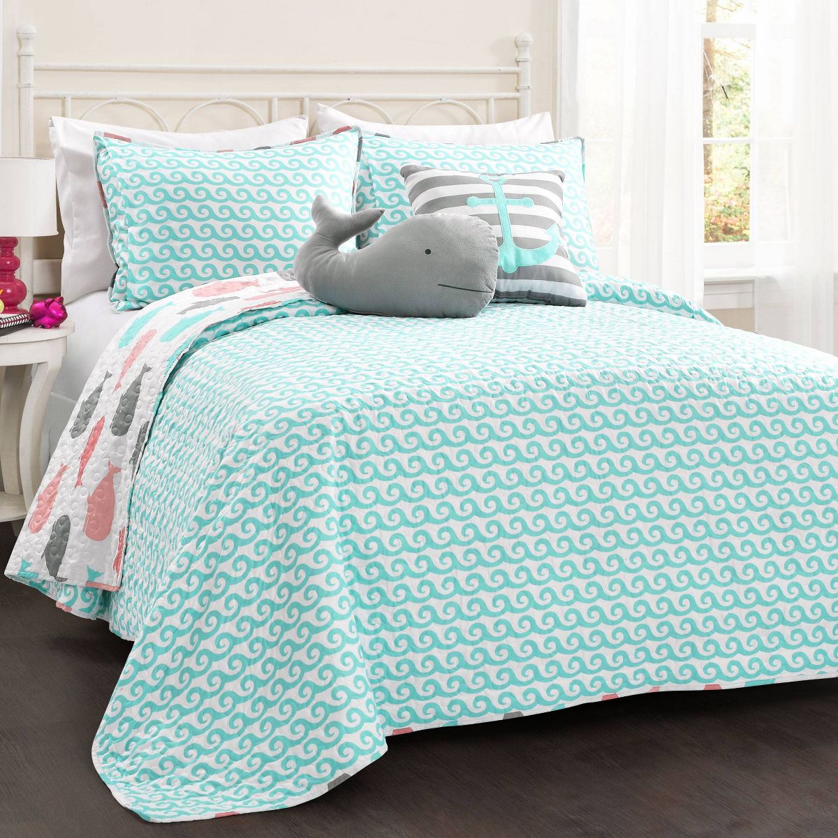 Whale Bedding Set with Whale Throw Pillow - Lush Décor - thumbnail 2