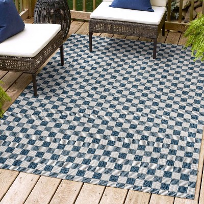 Aimee Traditional Cottage Checkerboard Indoor/Outdoor Area Rug - JONATHAN Y