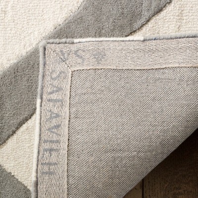 Gray and Ivory Chevron Wool 5' x 7' Kids Area Rug