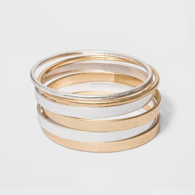 thin bangle bracelet