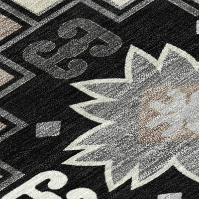 HomeRoots 8' Black Wheat And Gray Round Southwestern Washable Indoor Outdoor Area Rug