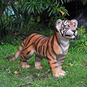Design Toscano The Grand-Scale Standing Bengal Tiger Cub Statue - 1 of 4