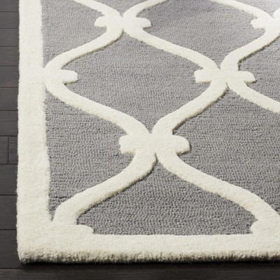 Hand-Tufted Blue and Ivory Wool Round Area Rug