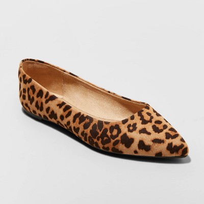 womens wide width leopard shoes