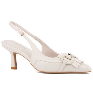 Torgeis Women's Valeria Kitten Heel Pump - 1 of 4