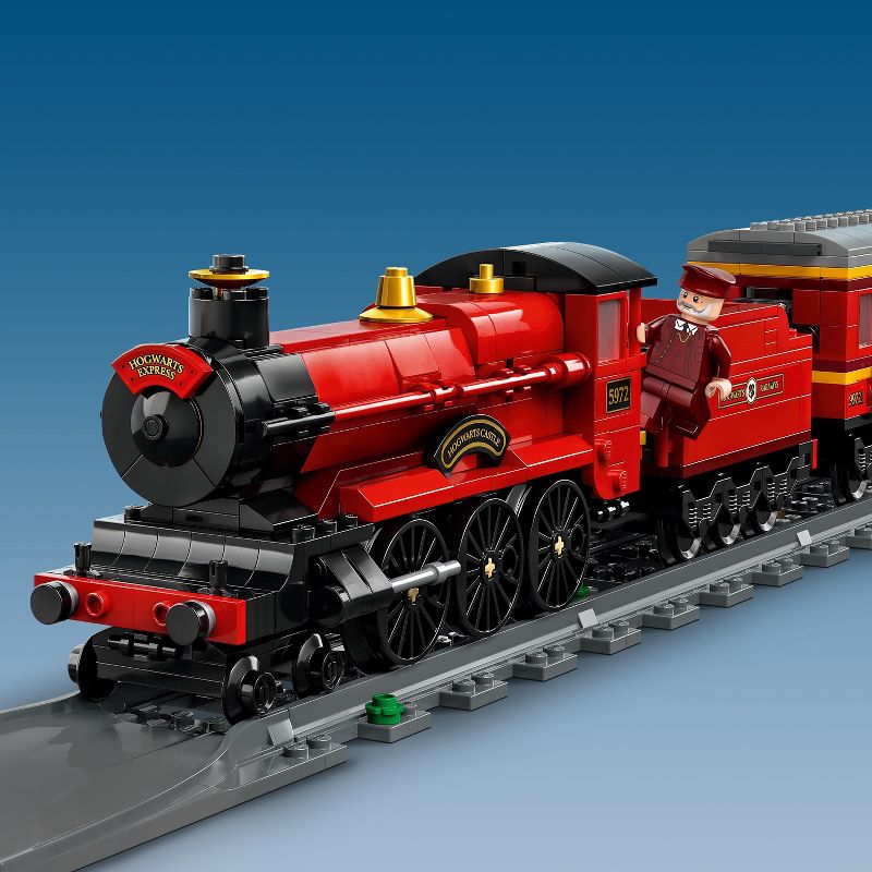 LEGO Harry Potter Hogwarts Express &#38; Hogsmeade Station Train Set 76423, 5 of 8