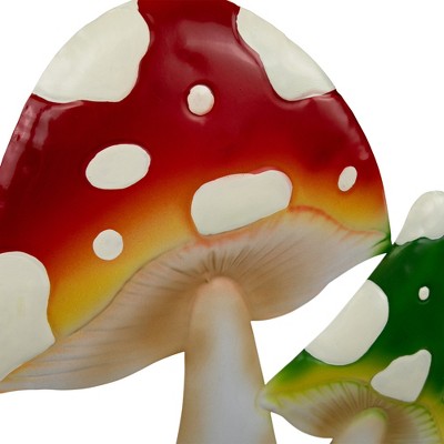 16" Red and Green Metal Mushroom Yard Stake