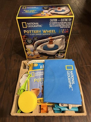 National Geographic Pottery Wheel w 3# CLAY, Polished stones and paint