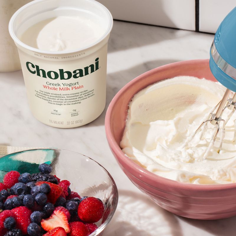 Chobani Whole Milk Plain Greek Yogurt - 32oz, 4 of 10