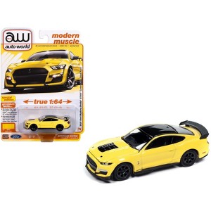 2021 Ford Mustang Shelby GT500 Carbon Fiber Track Pack Grabber Yellow with Black Top 1/64 Diecast Model Car by Auto World - 1 of 3