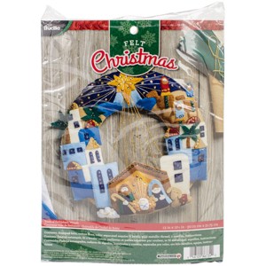 Bucilla Felt Wreath Applique Kit 12" Round-Town Of Bethlehem - 1 of 2