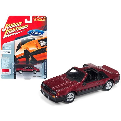 Johnny Lightning 1982 Ford Mustang GT Medium Red Poly Classic Gold Hobby 18S