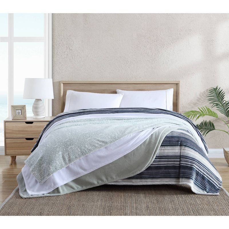 Organic Cotton Patterned Bed Blanket Blue - Tommy Bahama, 5 of 7