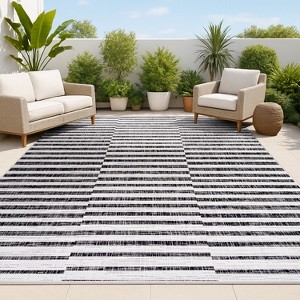 Sukie Modern Offset Stripe Indoor/Outdoor Area Rug - JONATHAN Y - 1 of 4