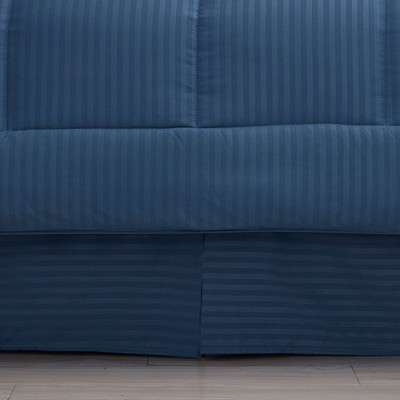 Luxurious White Queen 8-Piece Microfiber Down-Alternative Bed in a Bag Set