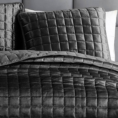 Graphite Velvet Reversible Full/Queen Quilt Set with Shams